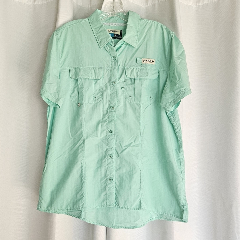 Magellan women's green short sleeve fishing shirt with vented upper back
